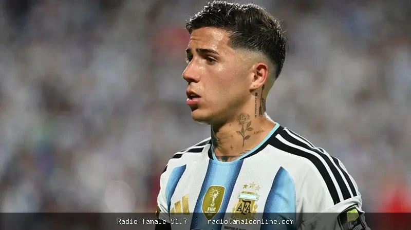 Alonso Intent On Keeping Enzo Fernandez At Chelsea
