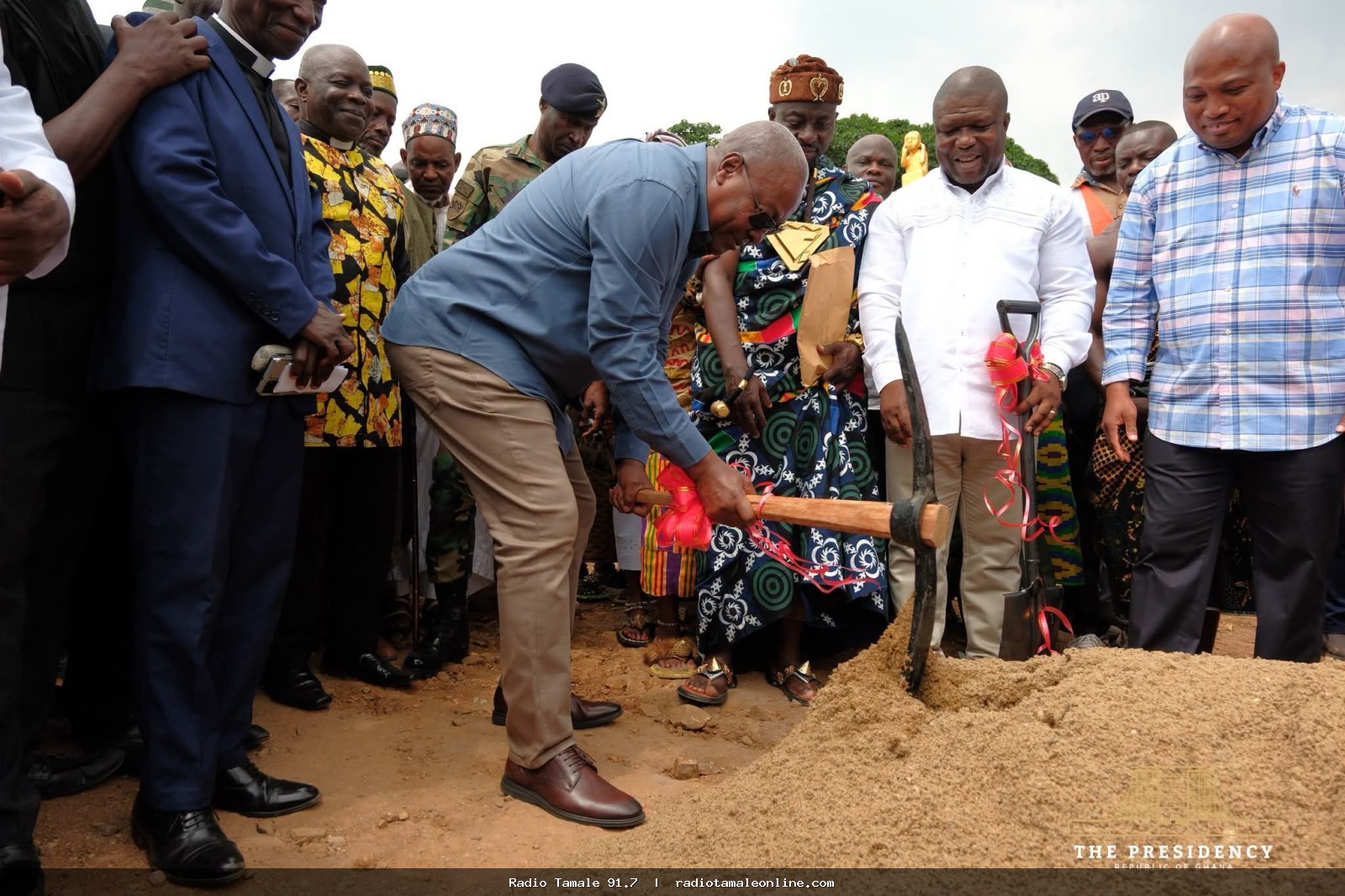 President Mahama unveils investor for Juapong textile revival and restarts major university lab project
