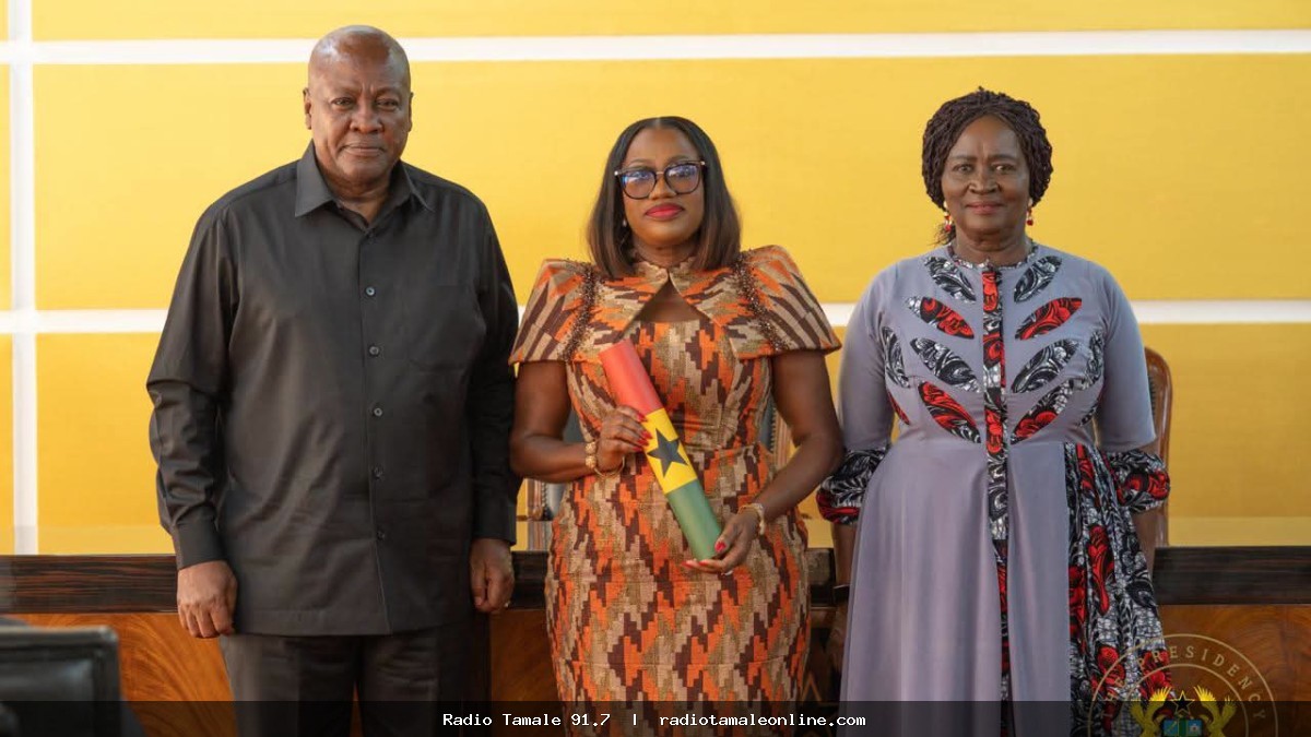 President Mahama urges stronger accountability as Ghana swears in new Auditor‑General