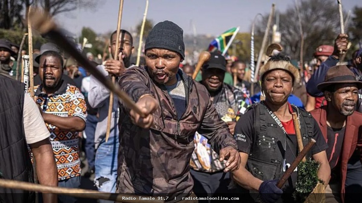 South Africa says more than 53,000 foreigners deported in migration campaign